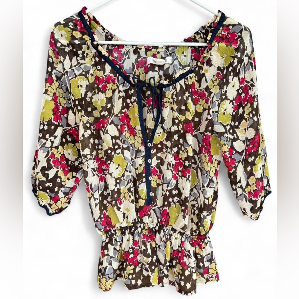 Women's Hollister‎ Floral Chiffon Blouse Medium 3/4 Sleeve Button Front Y2K